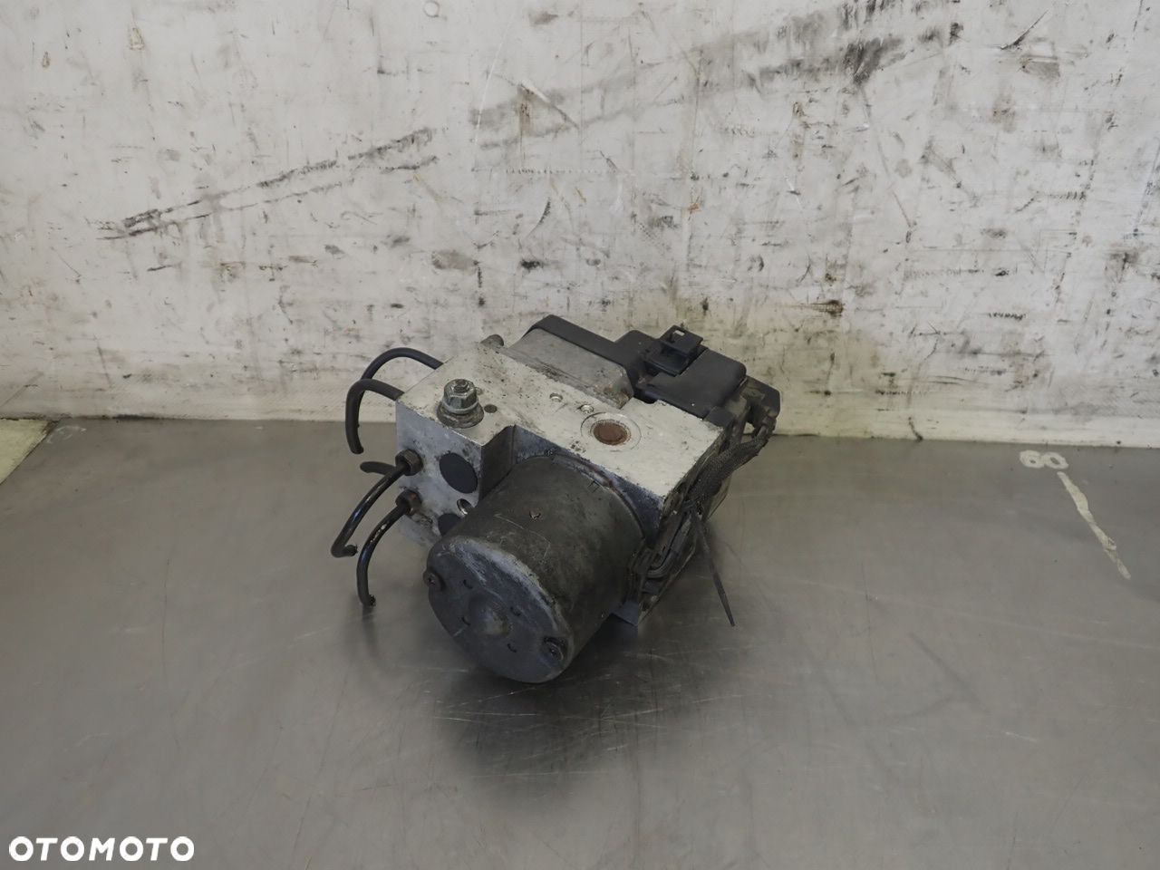 POMPA HAMULCOWA AUDI A6 C5 2.5 3B0614111 - 1