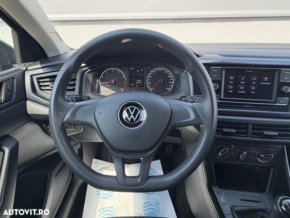Volkswagen Polo - 23