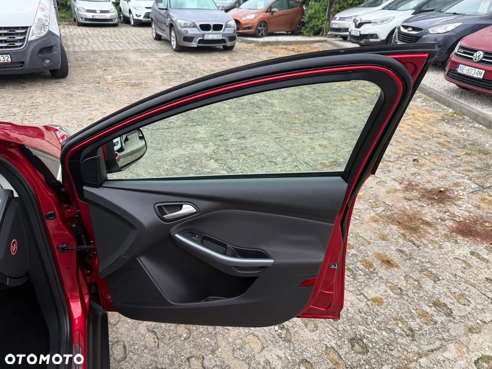 Ford Focus - 25