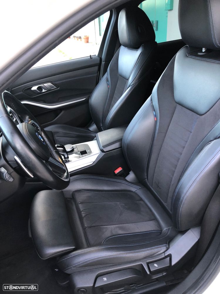 BMW 320 e Pack Desportivo M Auto - 24