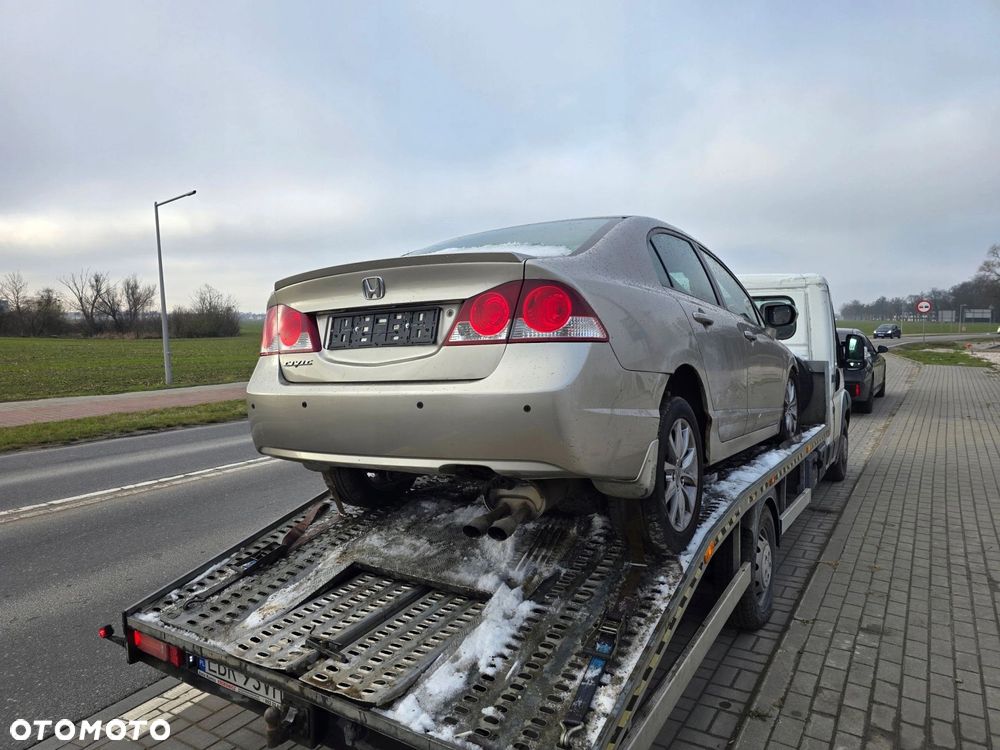 Honda Civic Silnik 1,8 słupek R18A2 180 tyś - 2