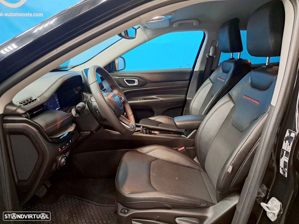 Jeep Compass 1.3 TG Trailhawk - 25