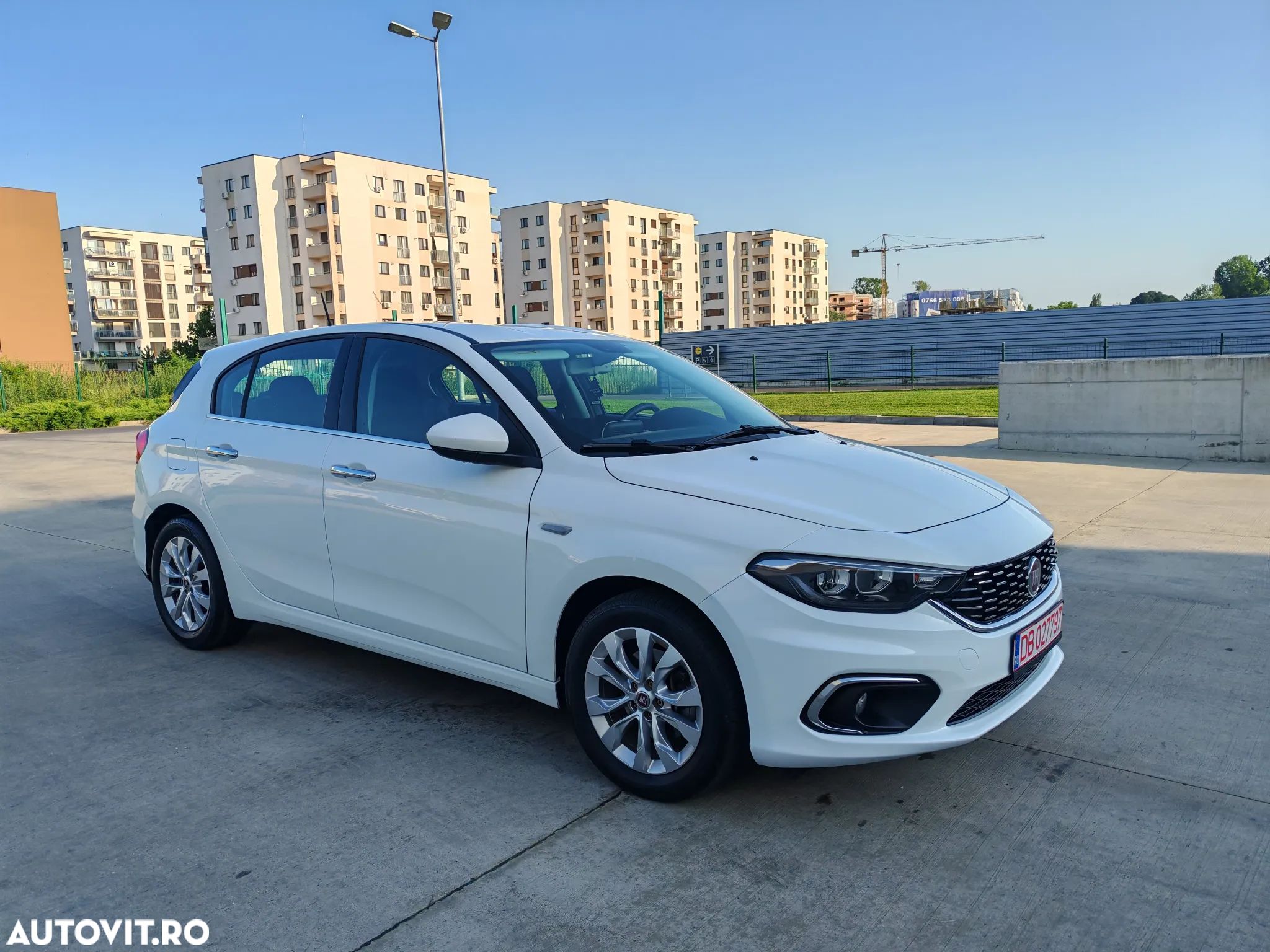 Fiat Tipo 1.3 Mjet Lounge - 1