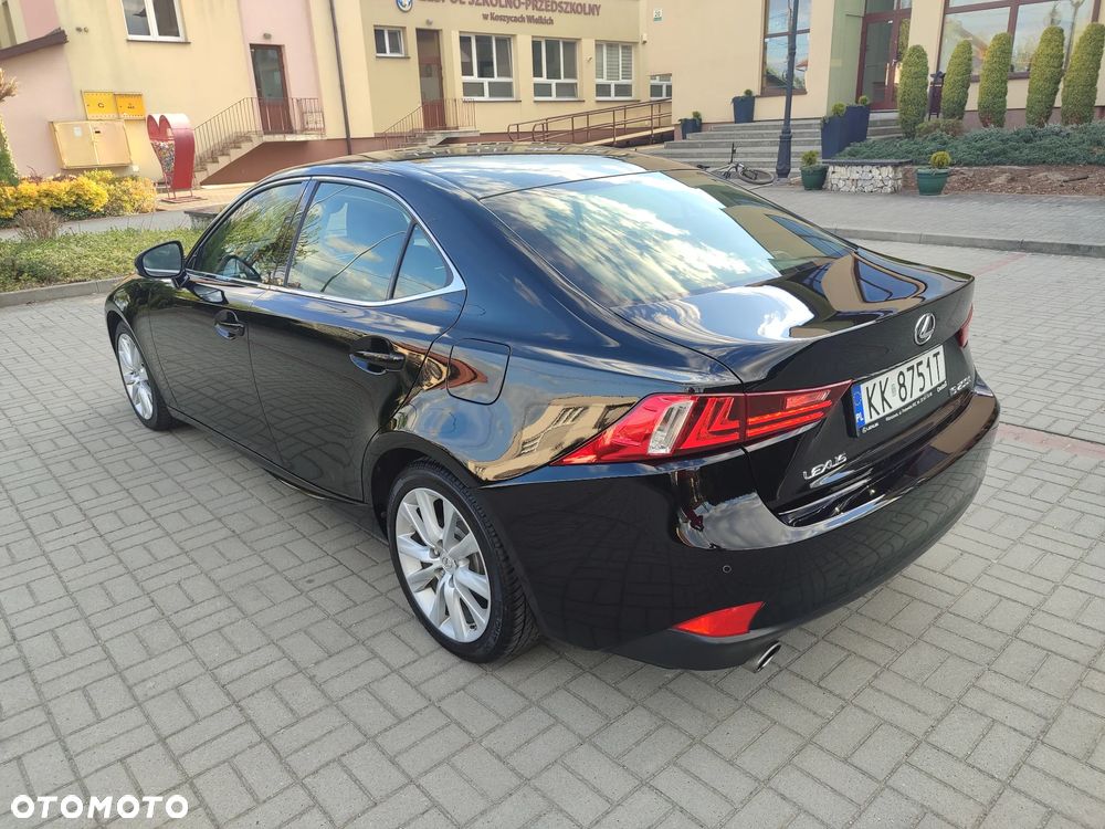 Lexus IS 200t Elite - 25