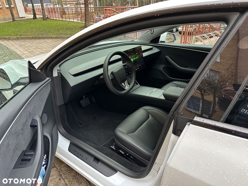 Tesla Model 3 Langstreckenbatterie Allradantrieb Dual Motor - 9