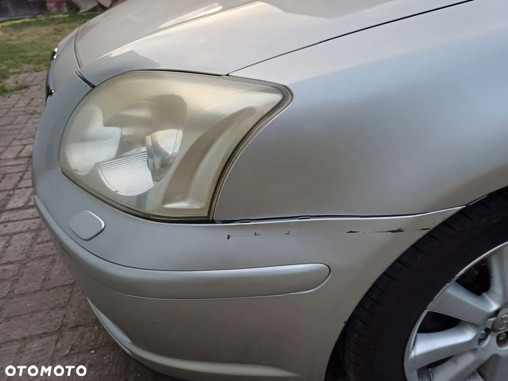 Toyota Avensis 2.0 VVT-i Edition - 6