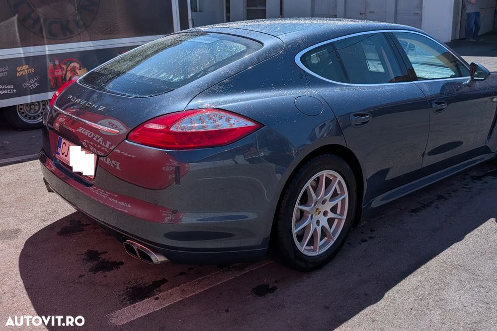 Porsche Panamera - 9