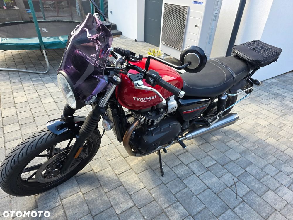 Triumph Street Twin - 3