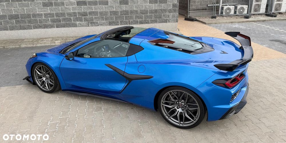 Chevrolet Corvette - 19