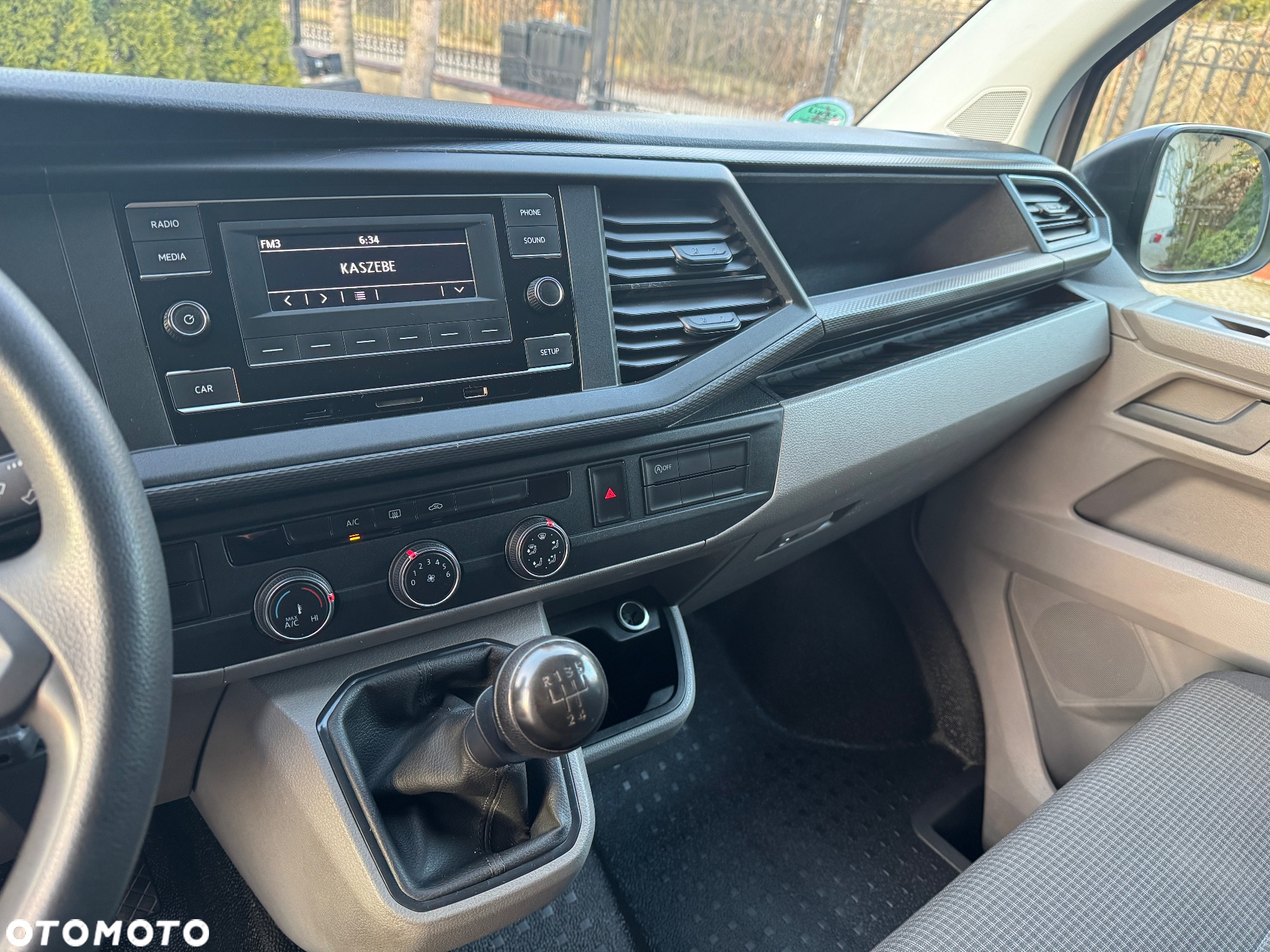 Volkswagen Transporter - 12