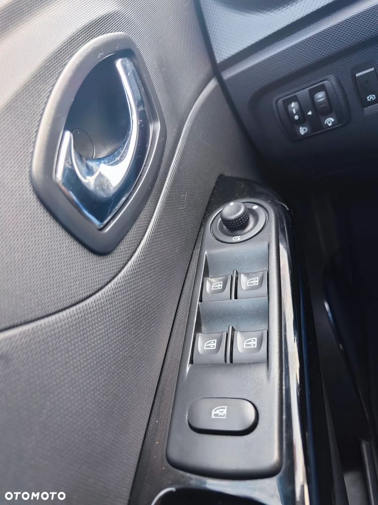 Renault Captur 0.9 Energy TCe Night&Day - 15