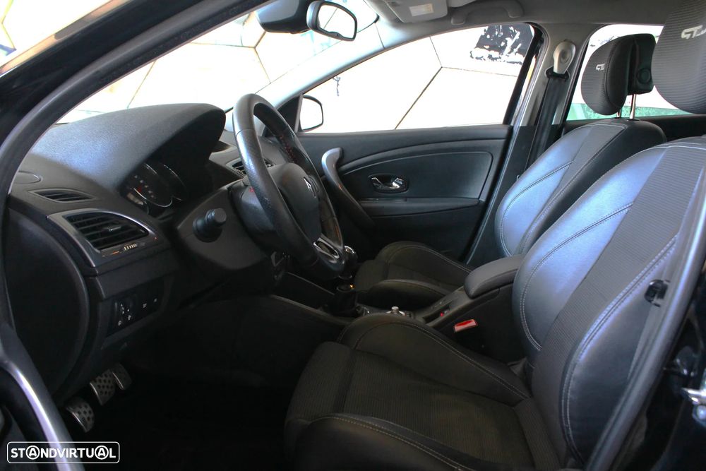 Renault Mégane Sport Tourer 1.5 dCi GT Line - 34