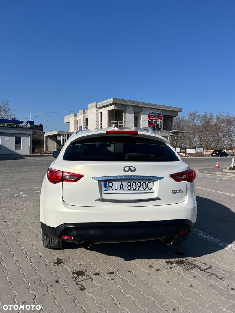 Infiniti QX70 3.7 GT Premium - 3