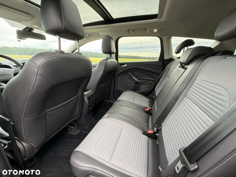 Ford Kuga 2.0 TDCi AWD Titanium - 31