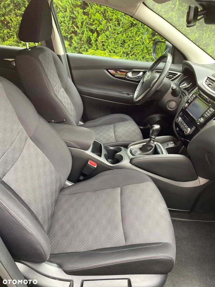 Nissan Qashqai 1.6 DIG-T N-Connecta - 8