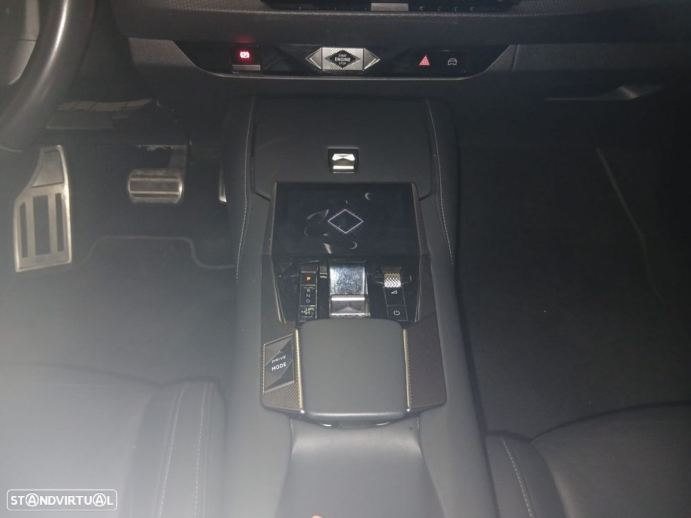 DS DS4 1.5 BlueHDi Rivoli Cross EAT8 - 17