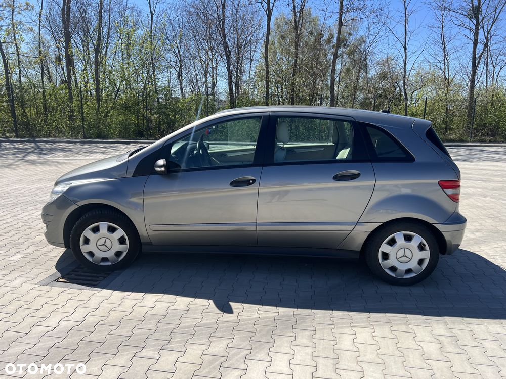 Mercedes-Benz Klasa B 200 Autotronic - 11