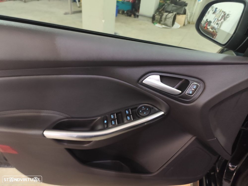 Ford Focus 2.0 TDCi ST-2 - 23