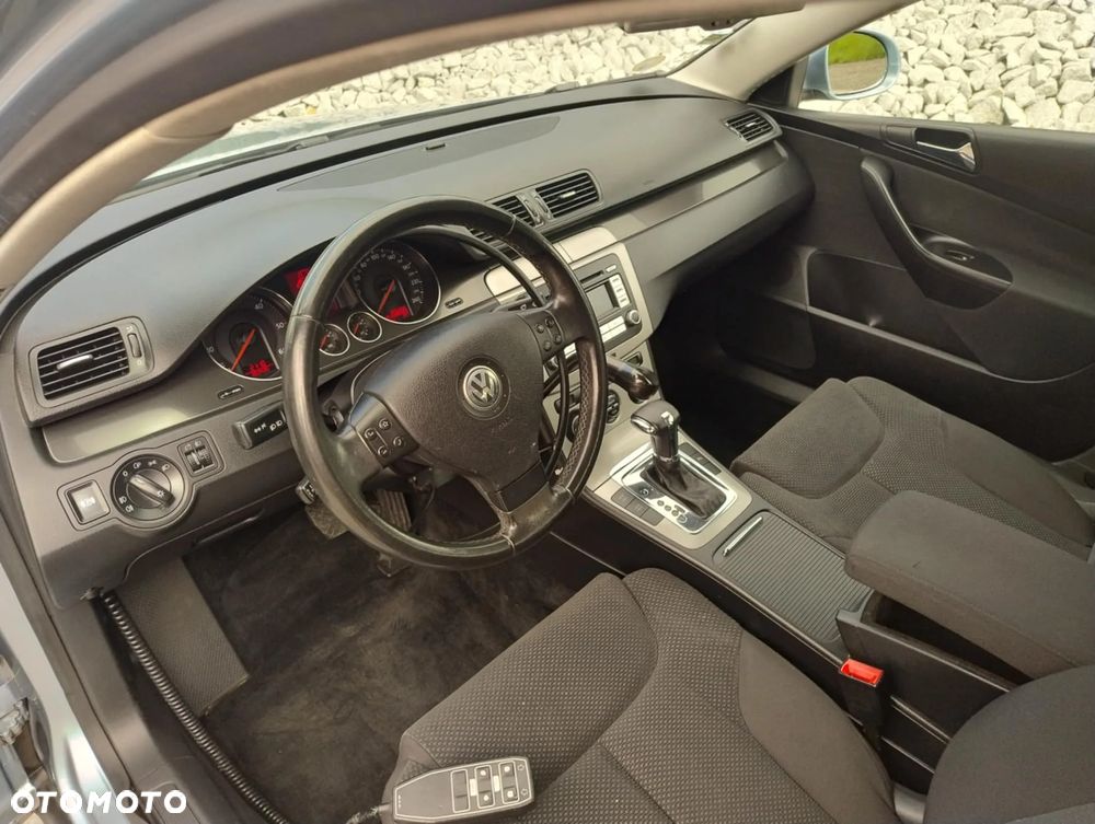 Volkswagen Passat 2.0 TDI Comfortline DSG - 18