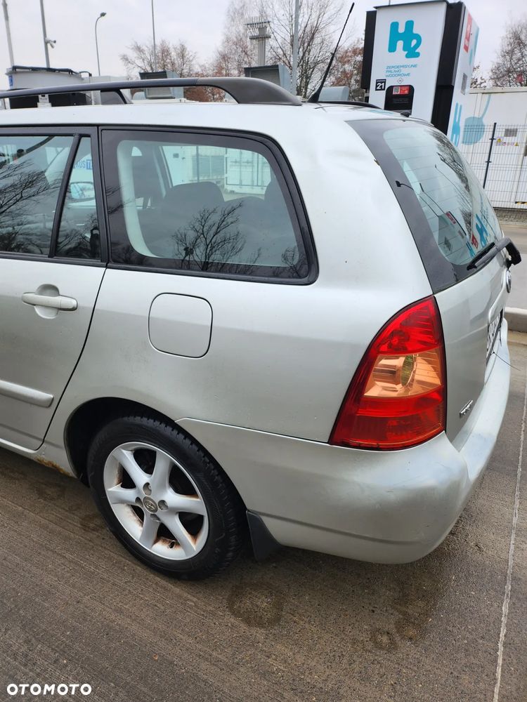 Toyota Corolla 1.6 VVT-i Sol (air6) - 19