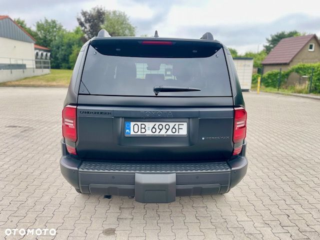 Toyota Land Cruiser - 5
