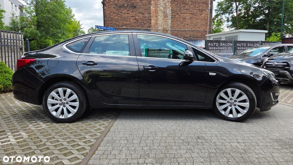 Opel Astra 1.4 Turbo Innovation - 15