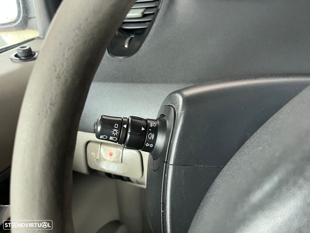 Renault Scénic 1.5 dCi Dynamique - 17