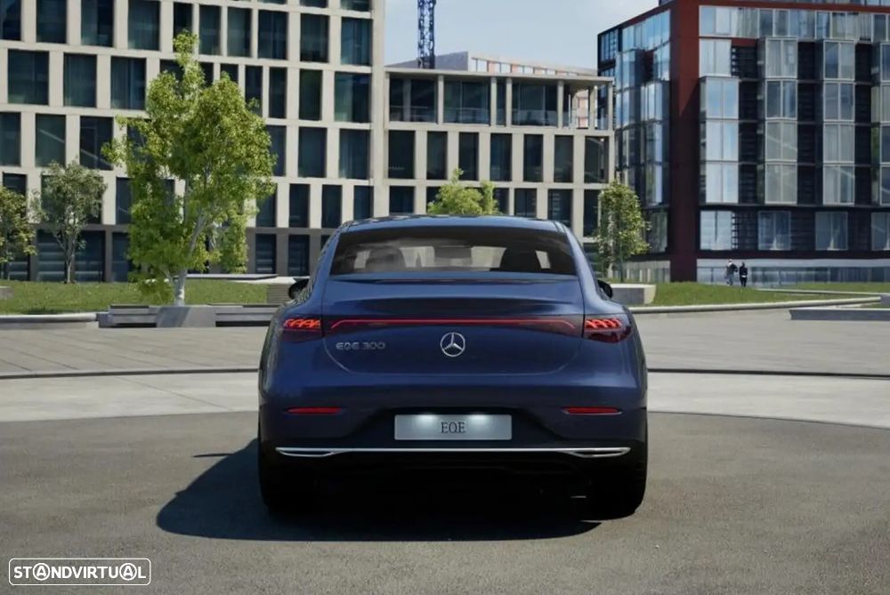 Mercedes-Benz EQE - 6