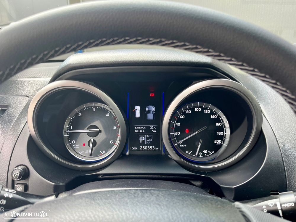 Toyota Land Cruiser 3.0 D-4D CA - 13