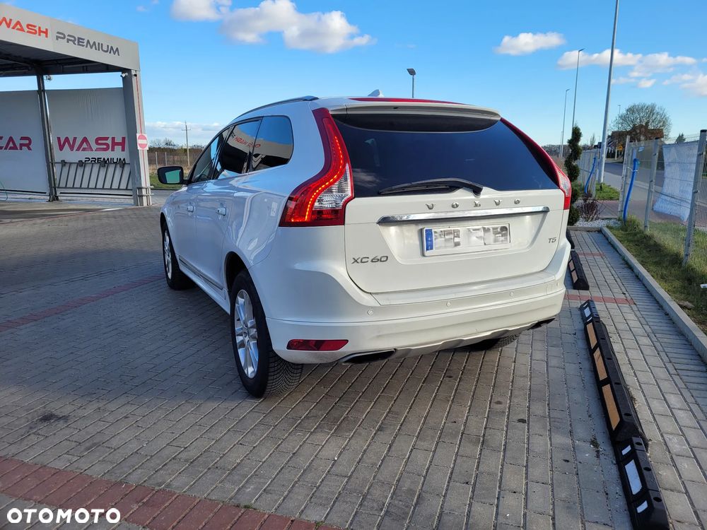 Volvo XC 60 T5 Geartronic Momentum - 6