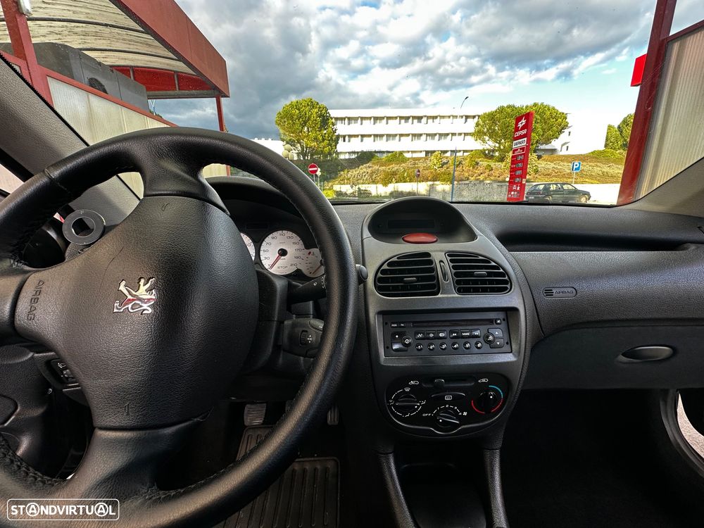 Peugeot 206 1.1 XT - 21