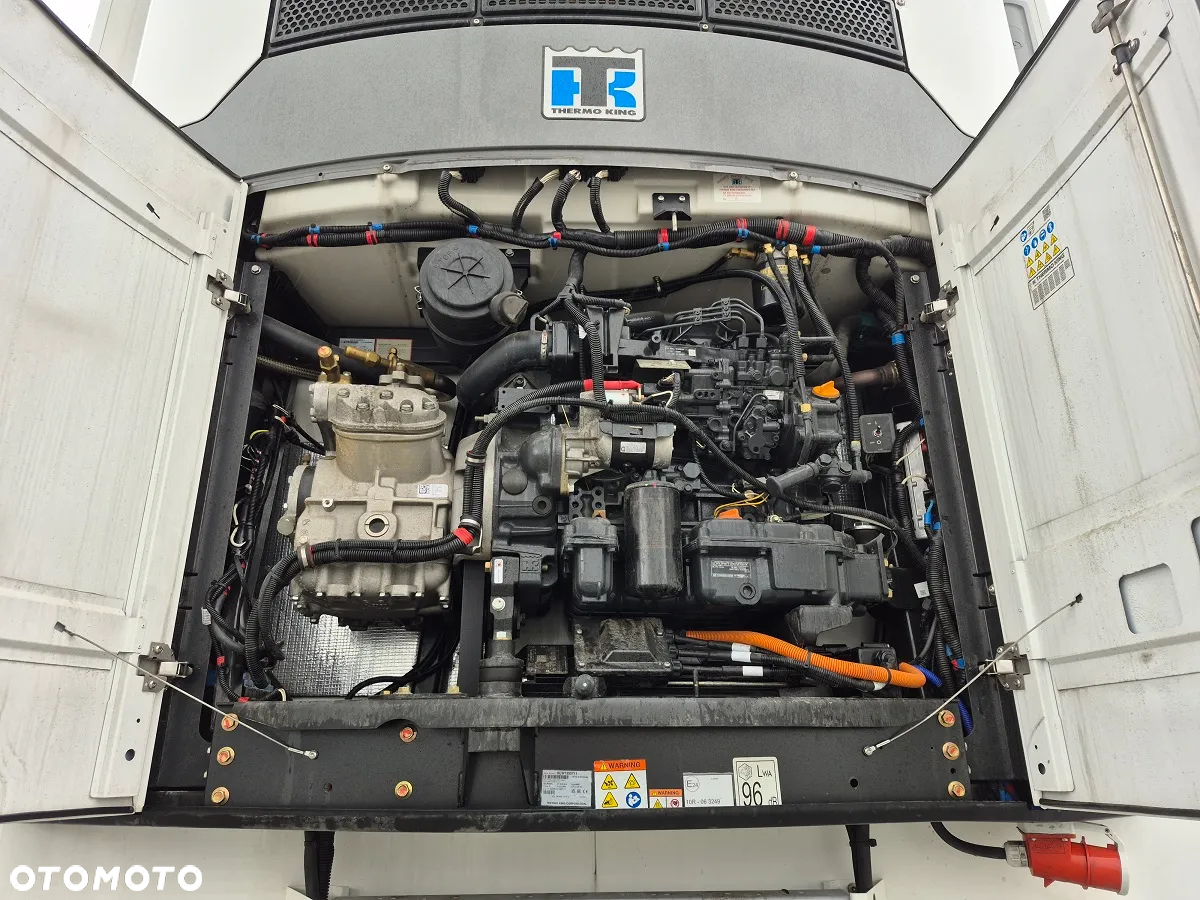 Schmitz Cargobull V7 SKO24 Thermo King Advancer A400 - 7