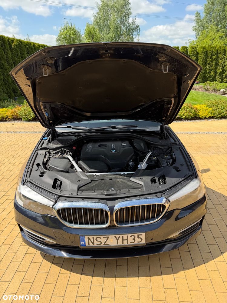BMW Seria 5 520i Luxury Line - 19