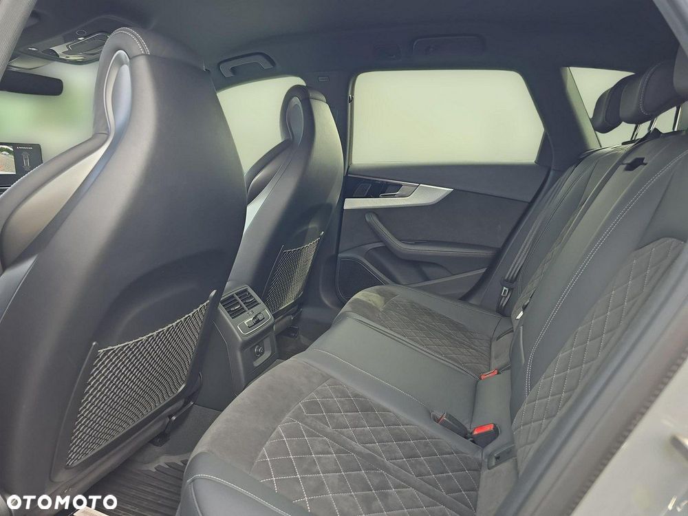 Audi RS4 Limousine - 20