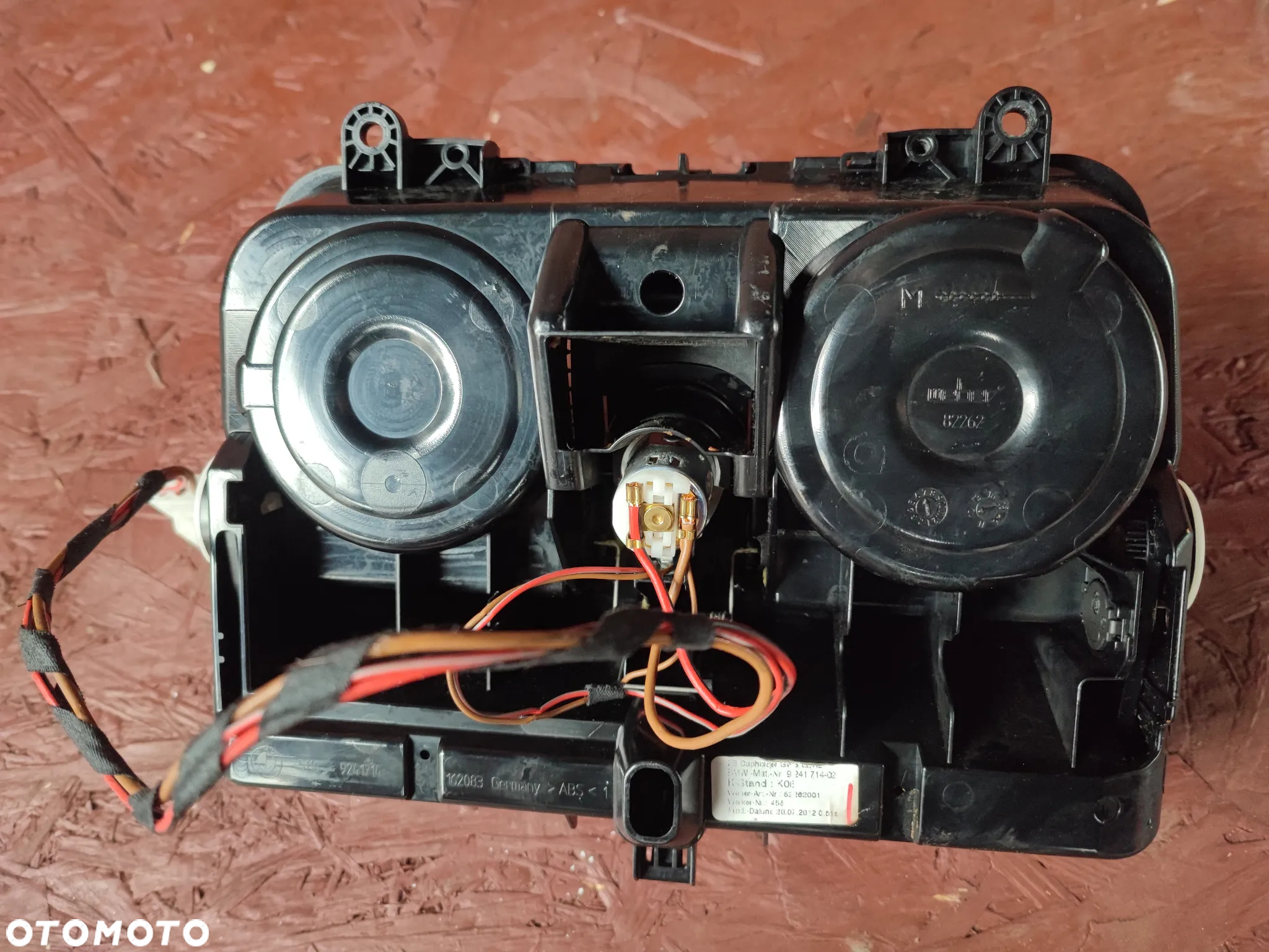BMW F10 / F11 ORYGINALNY SCHOWEK / UCHWYT NA NAPOJE / CUP-HOLDER / DEKOR W KOL. SCHWARZ O NR. 9 241 714 OEM - 11