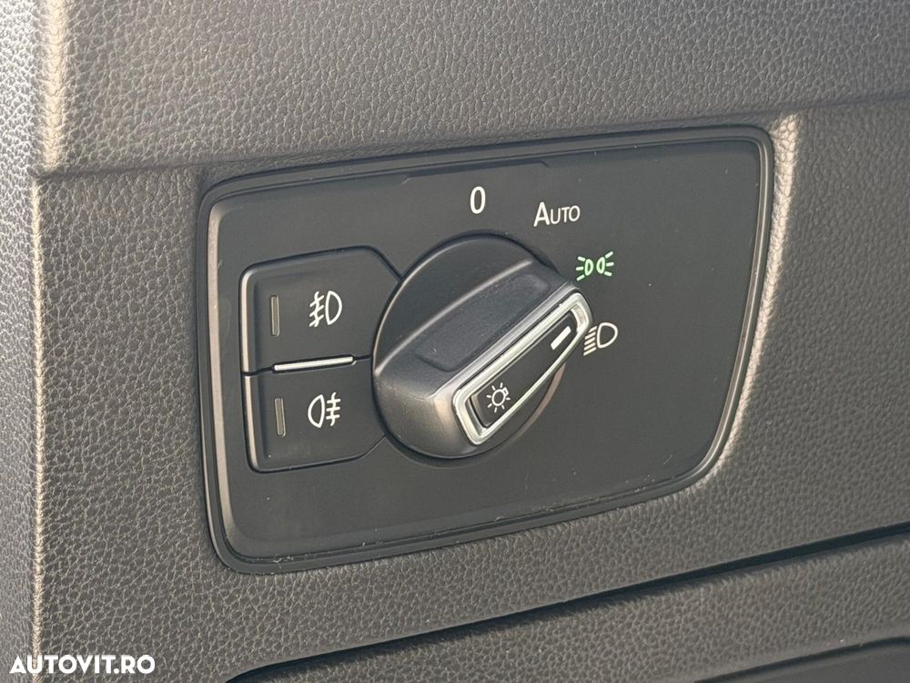 Volkswagen Passat 2.0 TDI DSG Comfortline - 31