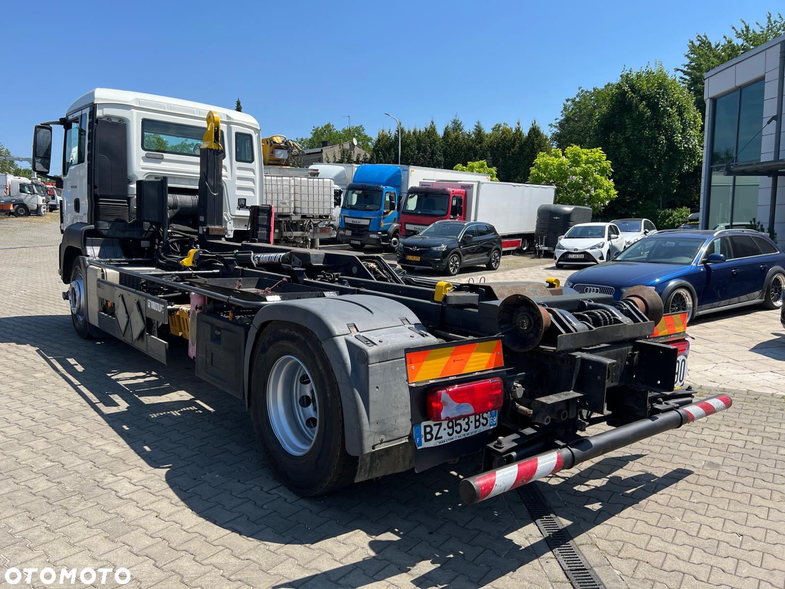 MAN TGS 18.320 / AUTOMAT / MULTILIFT 14 TON / HAKOWIEC  / SERWISOWANY / 1 WŁ. / DŁUGI ROZSTAW OSI - 7