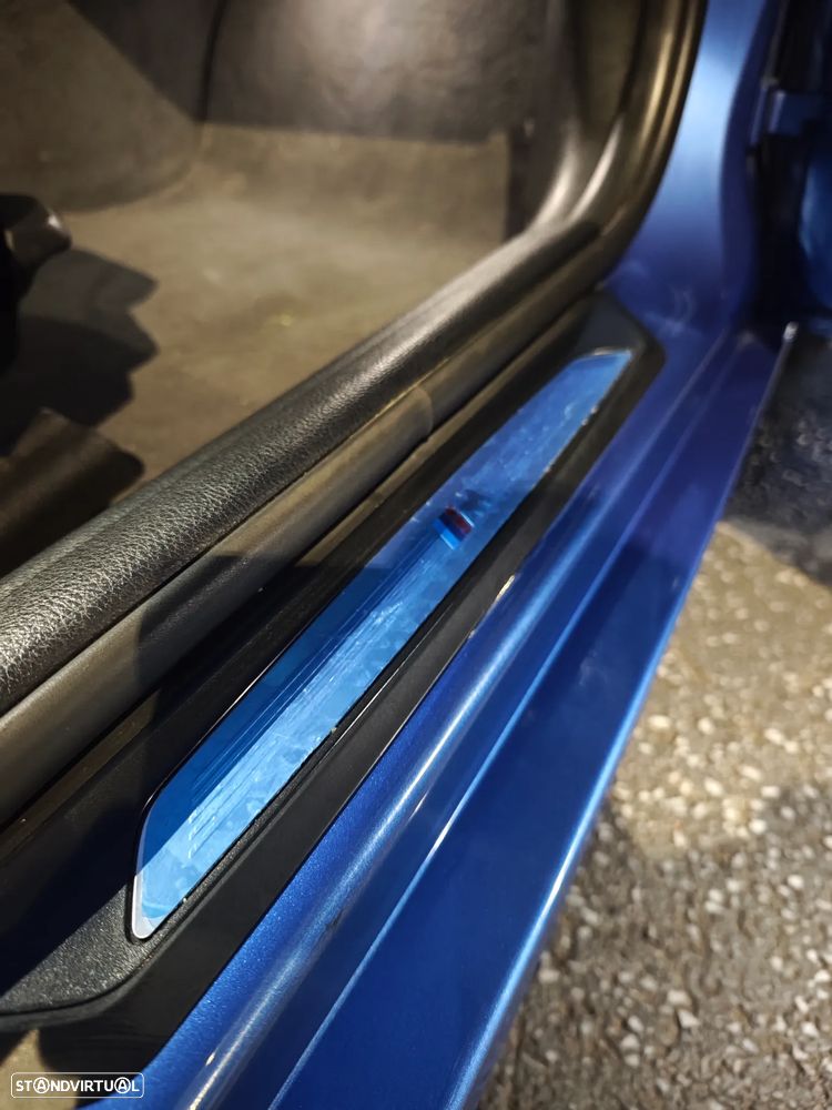 BMW 320 i Aut. M Sport - 4