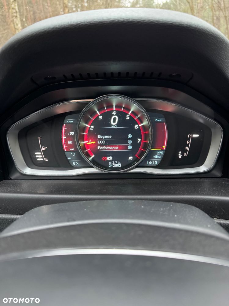 Volvo V70 T5 Drive-E Momentum - 6