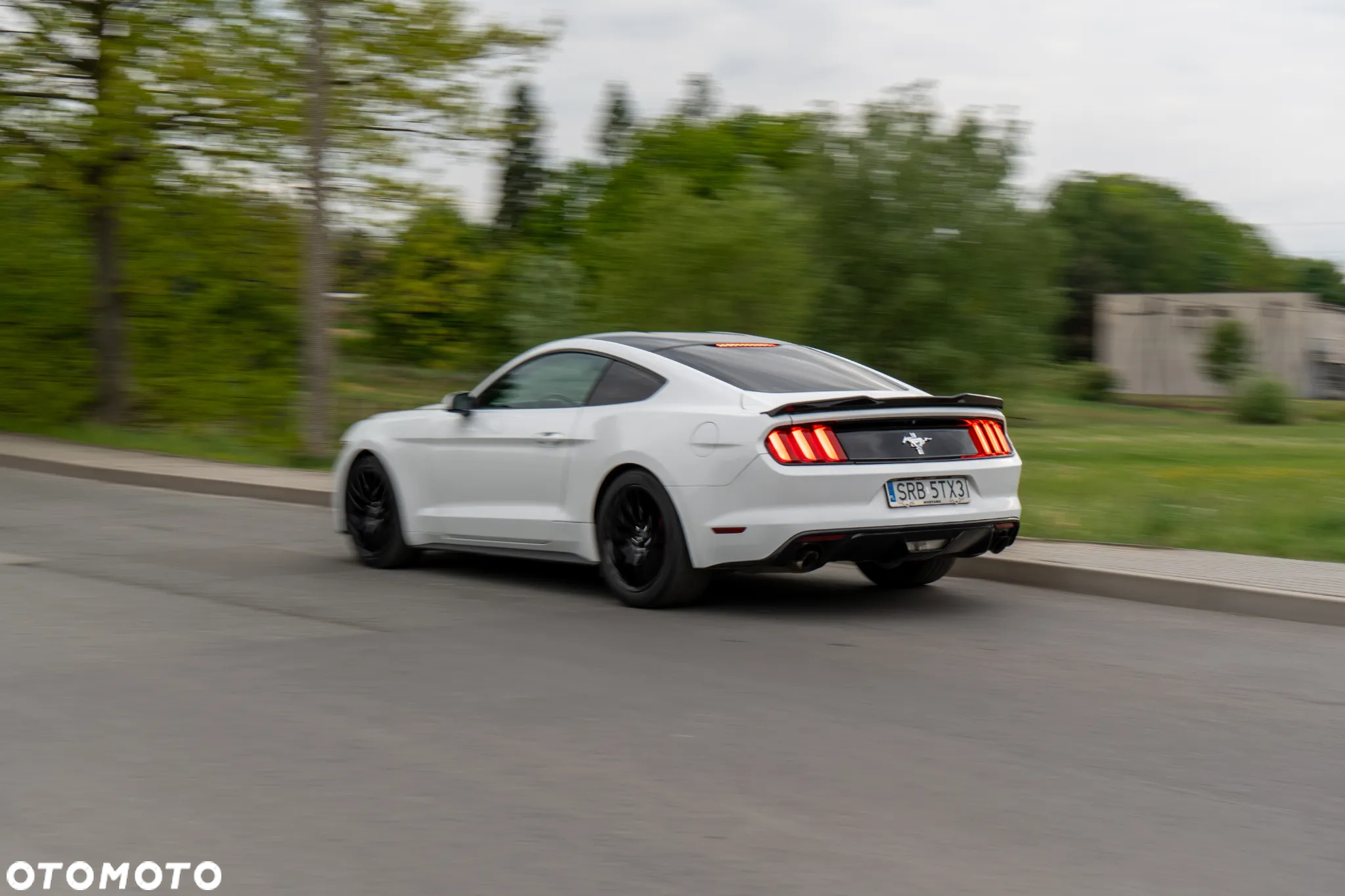 Ford Mustang - 11