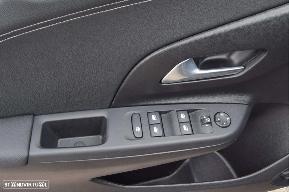 Opel Corsa 1.2 T Hybrid GS eDCT - 12