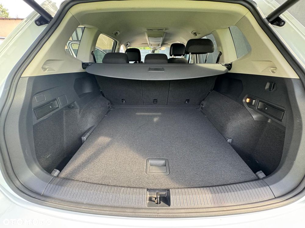 Volkswagen Tiguan Allspace 1.5 TSI EVO Comfortline DSG - 11