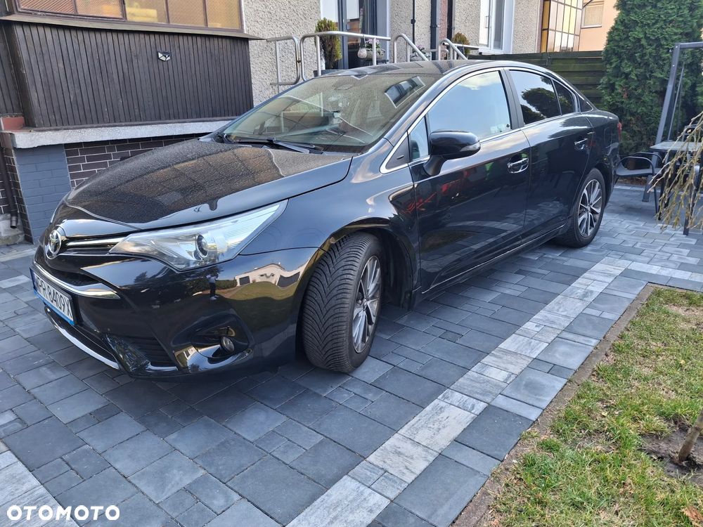 Toyota Avensis 2.0 Prestige MS - 25