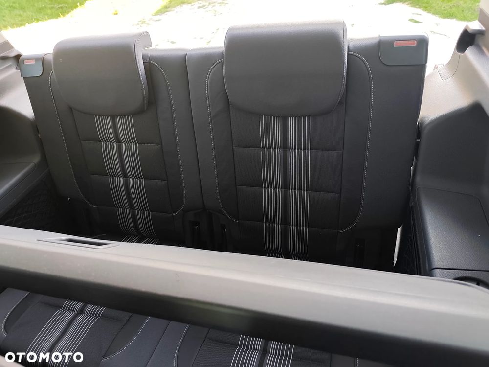 Volkswagen Touran 1.2 TSI BlueMot Trendline - 14
