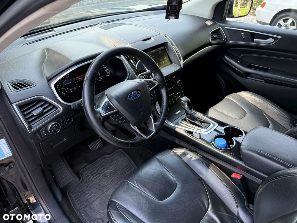 Ford Edge - 12