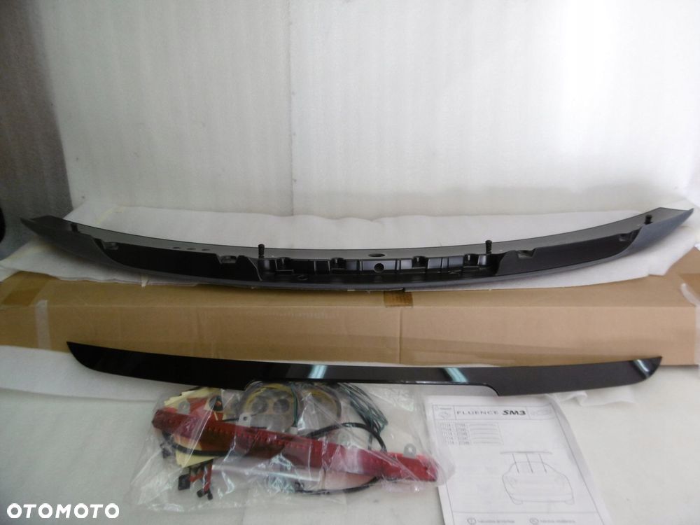 renault fluence - lotka spojler, spoiler klapy - 1