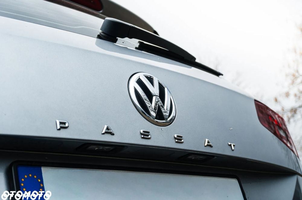 Volkswagen Passat Variant 2.0 TDI Business DSG - 11