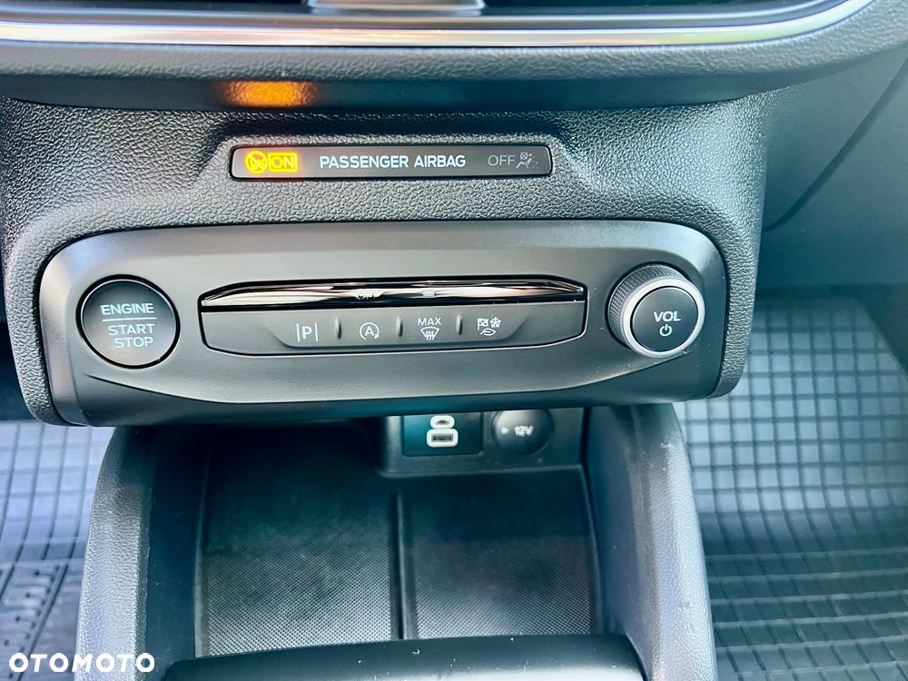 Ford Focus 1.0 EcoBoost Titanium - 23