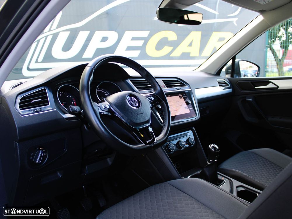 VW Tiguan 2.0 TDI Confortline - 26