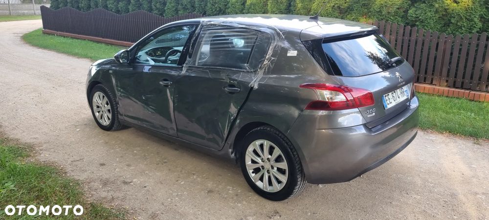 Peugeot 308 - 6
